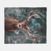 Edelhirsche männlich im Winterschneewald. Künstler Fleecedecke (Vorderseite (Horizontal))