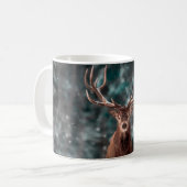 Edelhirsche männlich im Winterschneewald. Künstler Kaffeetasse (Vorderseite Links)