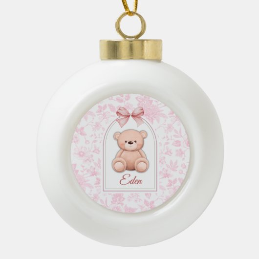 Eden | Benutzerdefiniertes rosa Teddy-Bär-Kinderzi Keramik Kugel-Ornament (Vorderseite)