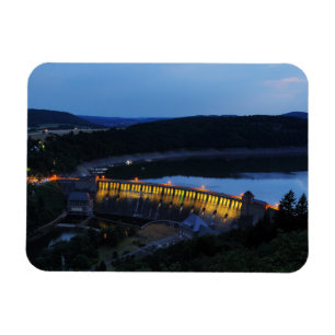 Edersee beleuchtete Staumauer am Abend Magnet