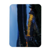 Edersee beleuchtete Staumauer am Abend Magnet (Vertikal)