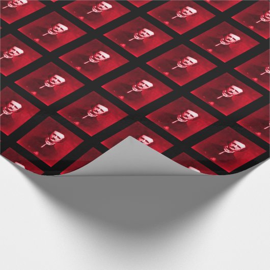 Edgar Allan Poe in Red Geschenkpapier (Ecke)
