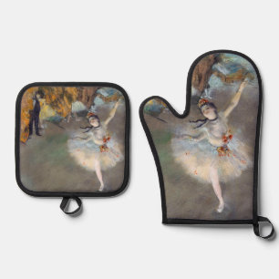 Edgar Degas - Der Star / Tänzer auf der Bühne Ofenhandschuh & Topflappen-Set