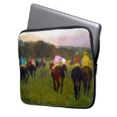Edgar Degas Race Pferde in Longchamp Laptopschutzhülle (Vorderseite Links)