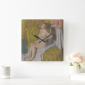 Edgar Degas Woman Having Her Hair Combed Quadratische Wanduhr (Zuhause)