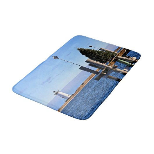 Edgartown Harbor Lighthouse, MA Bath Mat Badematte (Schrägansicht)