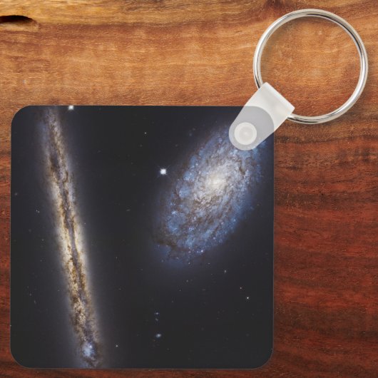 Edge-On Galaxy Ngc 4302 & Tilted Galaxy Ngc 4298 Schlüsselanhänger (Rückseite)