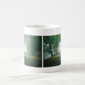 edgewood Parkspur in den Nebel doppelseitig Kaffeetasse (Mittel)