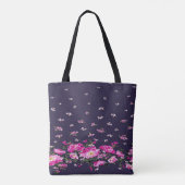 Edgy Elegance mit der Floral Black Tasche (Rückseite)