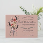 Edgy Floral Boho Wicked Affair Halloween Einladung (Stehend Vorderseite)