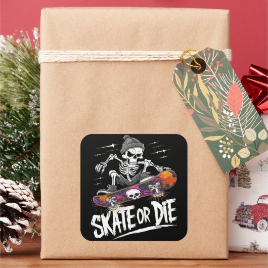 Edgy Halloween Skeleton Reiten Skateboard: Monochr Quadratischer Aufkleber (Feiertag)