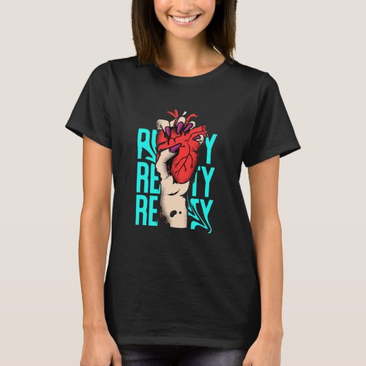 Edgy Hand & Heart Graphic – Bold Pop Art Illustrat T-Shirt (Vorderseite)