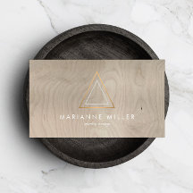 Edgy Rose Gold Triangle Logo auf Beige Holz