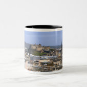 Edinburgh, Schottland. Der Blick auf die zentrale Zweifarbige Tasse (Mittel)