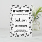 Editable Boys Sports Party Card mit modernem Ball Einladung (Stehend Vorderseite)