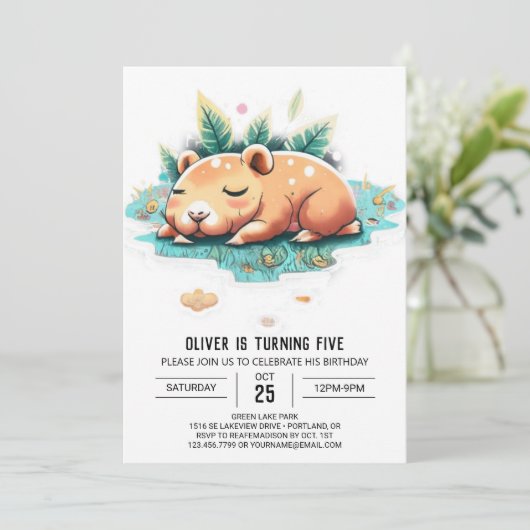 Editable Capybara zum Geburtstag Einladung (Stehend Vorderseite)