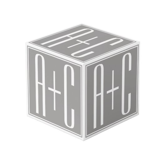 Editable Couples Initials | Weiß & Grau Würfel (Vorderseite Schrägansicht)