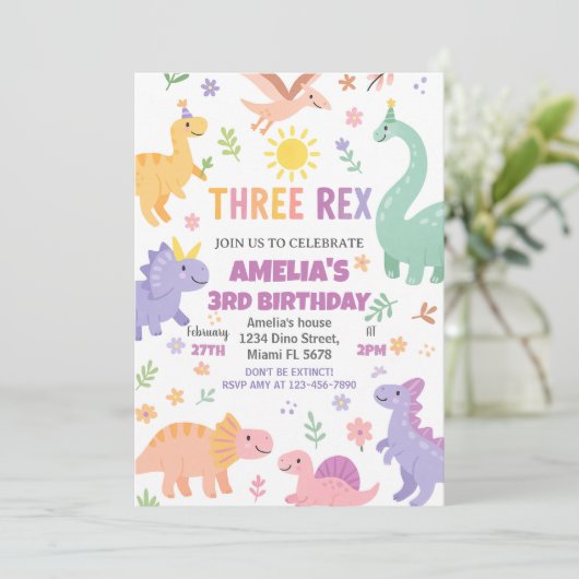 Editable Dino Party Einladung für Jungen oder Mädc (Stehend Vorderseite)