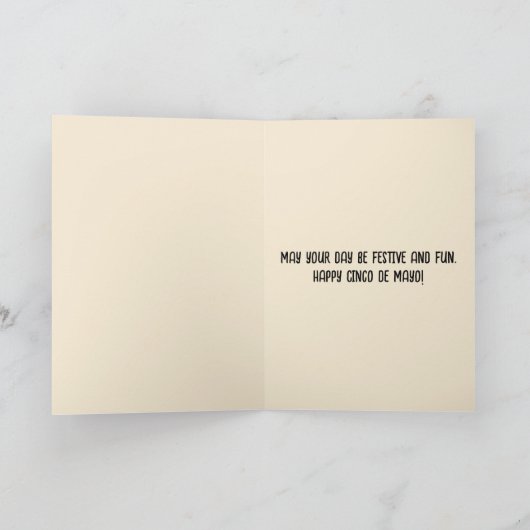 Editable Frau mit Gitarre Happy Cinco de Mayo Karte (Innenseite)