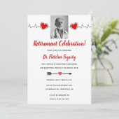 Editable Heart Puls Doctor Retirement Einladung (Stehend Vorderseite)