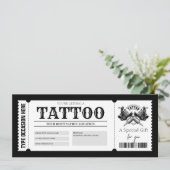 EDITABLE Tattoo bekommt einen Geschenkgutschein Einladung (Stehend Vorderseite)