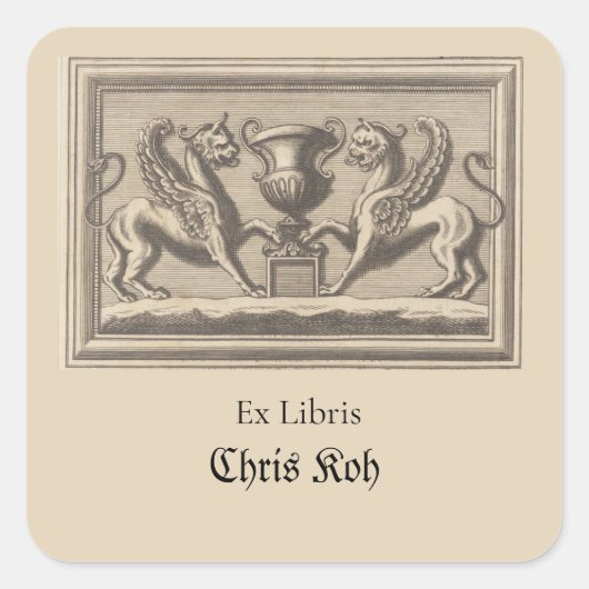 Editable Two Griffins und eine Trophäe Quadratischer Aufkleber (Vorderseite)