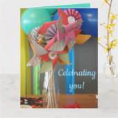 Editierbare bunte Balloons und Pinwheels Geburtsta Karte (Gelbe Blume)