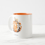 Editierbarer Name Niedlich Orange Pumpkin Harvest Zweifarbige Tasse (Vorderseite Links)