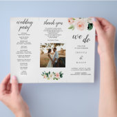 Editierbares Blushing Blooms Dreifach-Hochzeitspro Flyer (Hand)