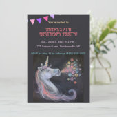 Editierbares Unicorn im Chalkboard-Hintergrund Einladung (Stehend Vorderseite)