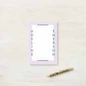 Editorial Modern Typografy Post-It Notes - Lila Klebezettel (Auf Schreibtisch)