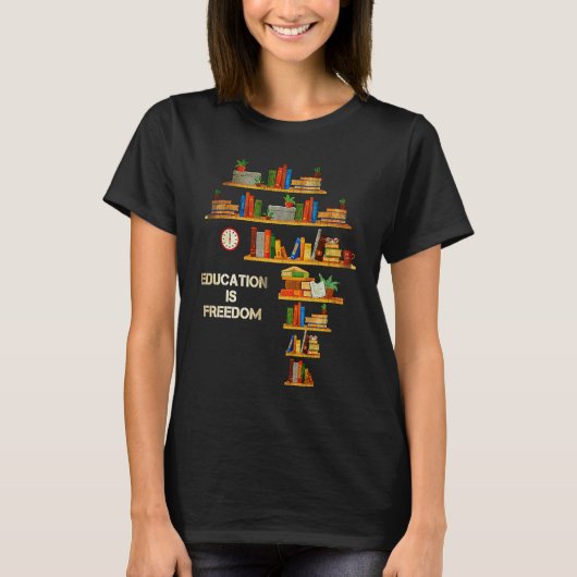 Education Freedom Africa Map Bookshelf Black Histo T-Shirt (Vorderseite)