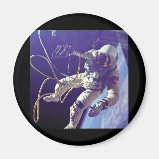 Edward H. White, erste amerikanische Walker NASA Magnet (Vorne)