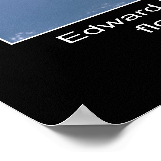 Edward H. White II schwimmt in der Null-Schwerkraf Poster (Ecke)