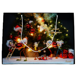 Een zoekplaatje met diverse Kerst optuig Fubby's. Große Geschenktüte