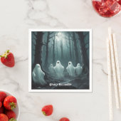 Eerie Geister schweben durch einen Spuk Wald Serviette (Beispiel)