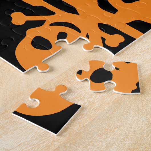 Eerie Symmetry: Ein lebendiges Array von farbenfro Puzzle (Seite)