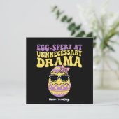 Egg-spert At Unnecessary Drama Funny Retro Easter  Einladung (Stehend Vorderseite)