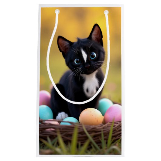 Egg-stra Niedlich: Felinis Springtime-Überraschung Kleine Geschenktüte (Vorderseite)