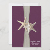 Eggplant Grey Starfish Beach Hochzeit Einladung (Rückseite)