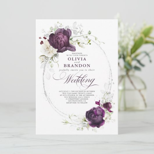 Eggplant Lila und White Floral Boho Wedding Einladung (Stehend Vorderseite)