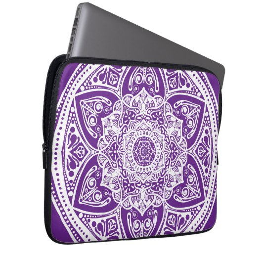 Eggplant Mandala Laptopschutzhülle (Vorne Rechts)