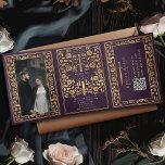Eggplant Royal Medieval Sword Wedding QR Code Dreifach Gefaltete Einladung<br><div class="desc">Mit dieser mittelalterlichen Fantasie dreifacher Einladung verkünden Sie Ihre Hochzeit im Stil! Dieses einladende Hotel besticht durch ein majestätisches Goldschwert und Blumen, mit einem besonderen Foto des Ehepaares vor Auberginen - der perfekten Mischung aus Romantik und Abenteuer. HINWEIS: Dieses Design enthält KEINE reale Folie. Das Platzhalterbild wurde von Unsplash bereitgestellt...</div>