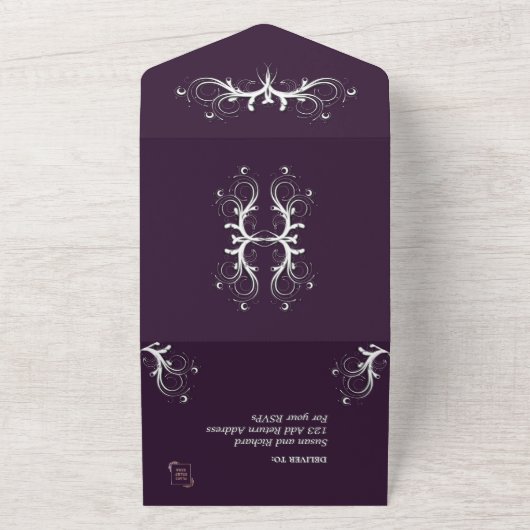 Eggplant und White Tri Falten w UAwg Wedding All In One Einladung (Außenbereich)