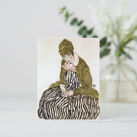 Egon Schiele Edith mit gestreiftem Kleid, Sitzen Postkarte (Stehend Vorderseite)