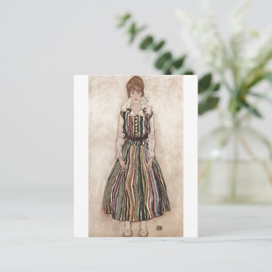 Egon Schiele - Edith Schiele im Stripkleid 1915 Postkarte (Stehend Vorderseite)