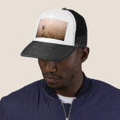 Egret Fliegen in Nebel bei Sonnenaufgang Truckerkappe (Beispiel)