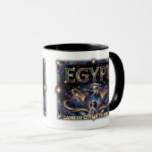 Egyptian Eye of Horus Cosmic Pyramid Art Tasse (VorderseiteRechts)