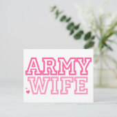Ehefrau der Armee (pink) Postkarte (Stehend Vorderseite)