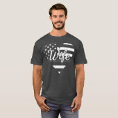 Ehefrau der Korrektoren Herz und Graue T-Shirt (Vorne ganz)